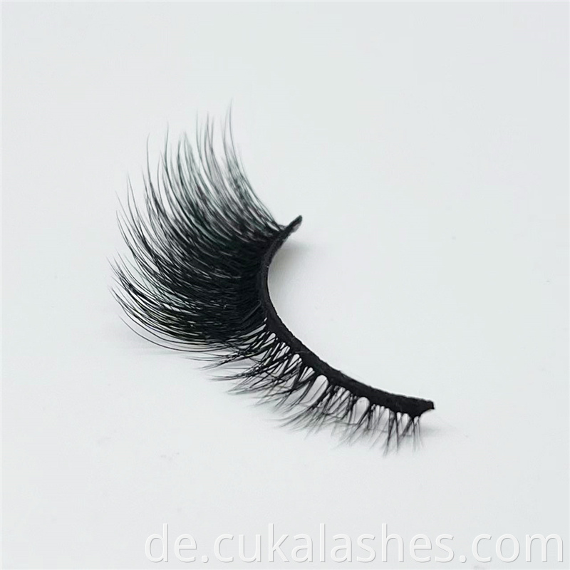 Classic Cat Eye Lashes